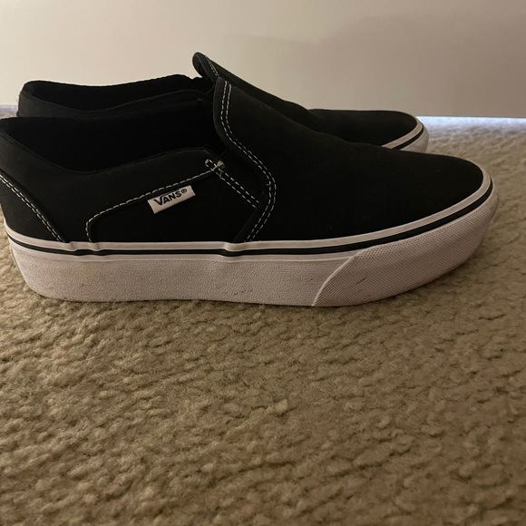 size 8 platform vans - Picture 3 of 6